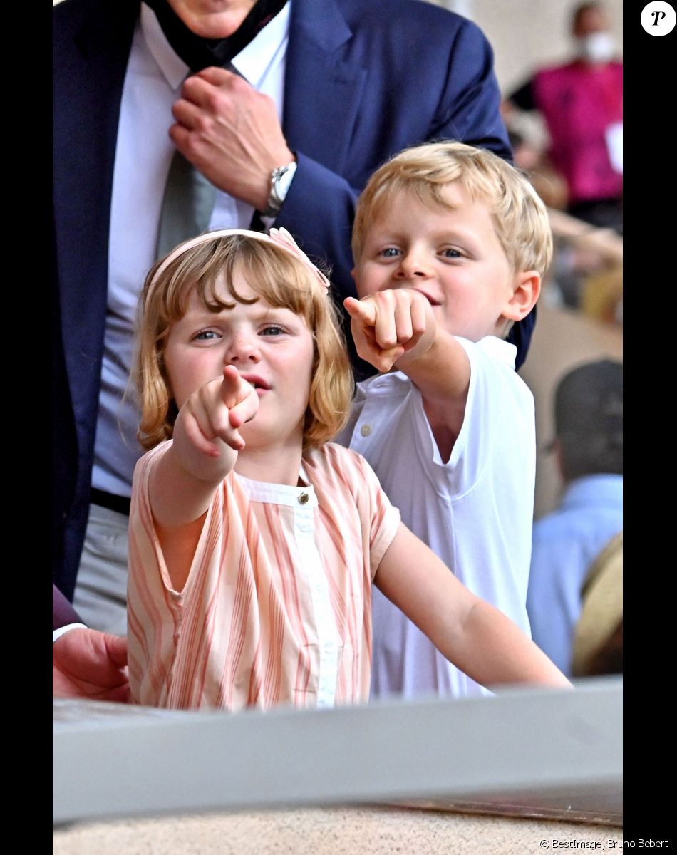Jacques et Gabriella de Monaco durant la dernière journée du World Rugby Sevens Repechage tournament au Stade Louis II. Le 20 juin 2021. © Bruno Bebert/Bestimage