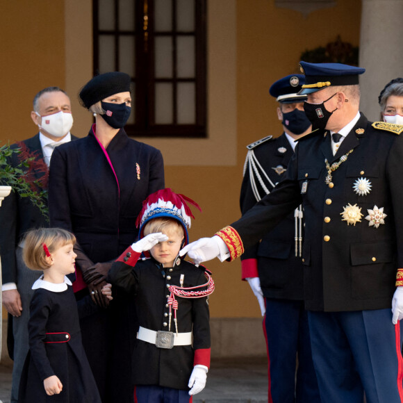 La princesse Charlène de Monaco, Gabriella et Jacques - Cérémonie de remise de médaille dans la cours du Palais de Monaco lors de la Fête Nationale 2020 de la principauté de Monaco le 19 novembre 2020. © David Nivière / Pool / Bestimage
