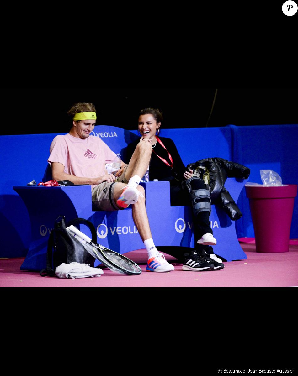 Alexander Zverev (Ger) et sa compagne le mannequin allemand Sophia Thomalla - Alexander Zverev s'entraîne aux côtés de sa compagne Sophia Thomalla lors de l'Open Sud de France 2022 de tennis à Montpellier le 30 janvier 2022. © JB Autissier/Panoramic/Bestimage