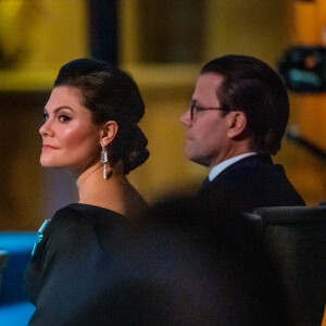 La princesse Victoria de Suède et le prince Daniel de Suède - Remise des prix Nobel 2021 à l'hôtel de ville de Stockholm, Suède, le 10 décembre 2021.