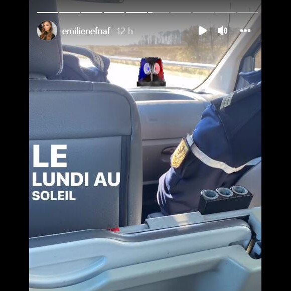 Emilie Nef Naf arrêtée par des gendarmes