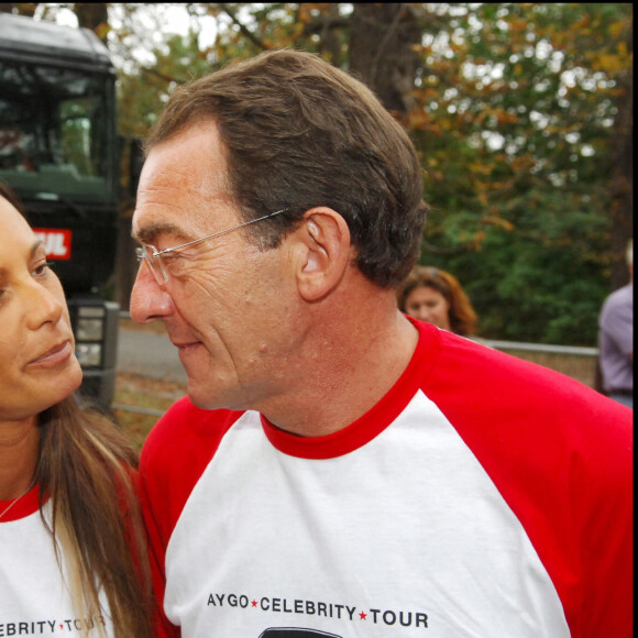 Jean-Pierre Pernaut et Nathalie Marquay participent à la Aygo Celebrity Tour au Parc de Saint Cloud