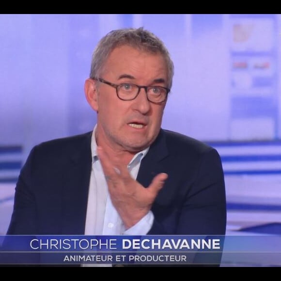 Christophe Dechavanne sur le plateau de l'émission "Jean-Pierre Pernaut, un Français comme les autres", le 2 mars 2022, sur TF1