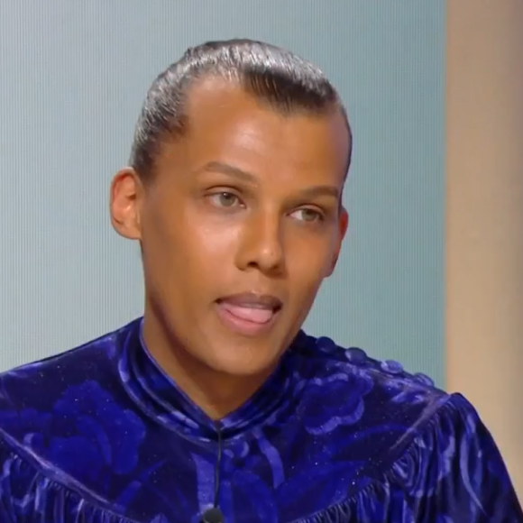 Stromae pas très à l'aise à l'idée de faire la promotion de son album dans Quotidien en plein conflit ukranien