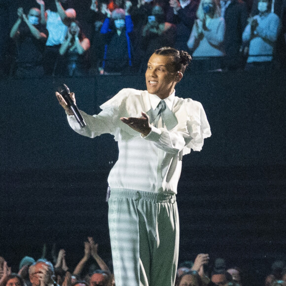 Stromae sur scène lors de la 37ème cérémonie des Victoires de la musique à la Seine musicale de Boulogne-Billancourt, le 11 février 2022. © Cyril Moreau / Tiziano Da Silva / Bestimage 