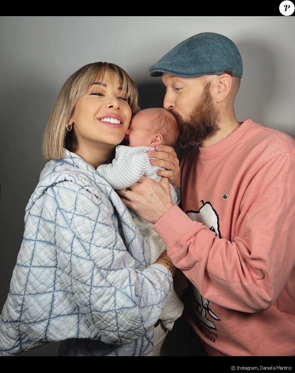 Daniela Martins, son époux Julien et leur fils Martin. Instagram. Le 21 février 2022.