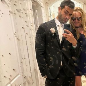Britney Spears et son chéri Sam Asghari sur Instagram. Le 14 février 2022.