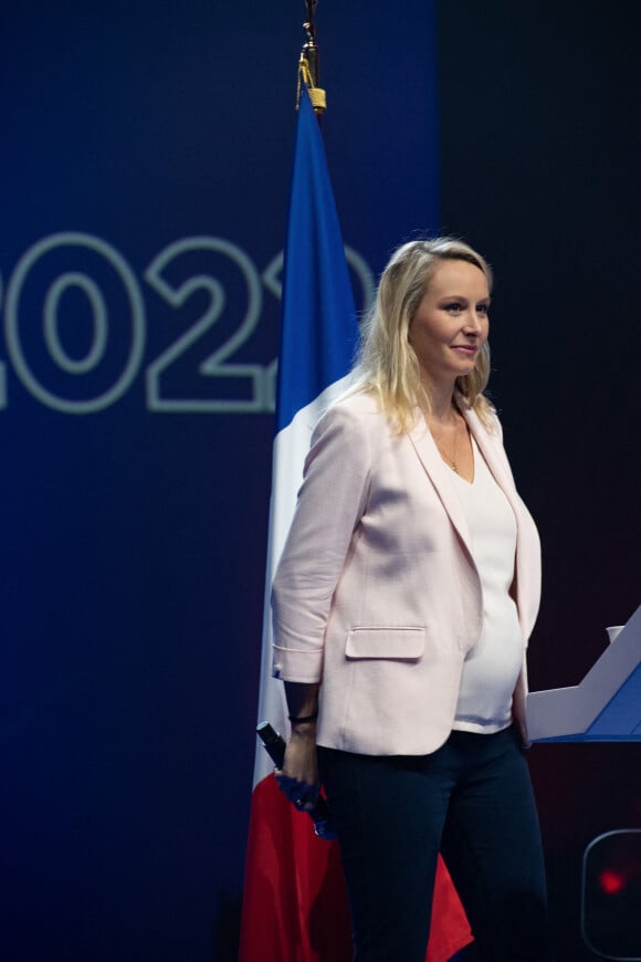 Marion Maréchal, enceinte - Meeting de Eric Zemmour, candidat à l'élection présidentielle, au Zénith de Toulon le 6 mars 2022