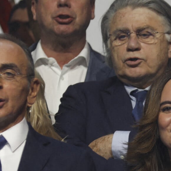 Eric Zemmour et sa compagne Sarah Knafo - Meeting de Eric Zemmour, candidat à l'élection présidentielle, au Zénith de Toulon le 6 mars 2022