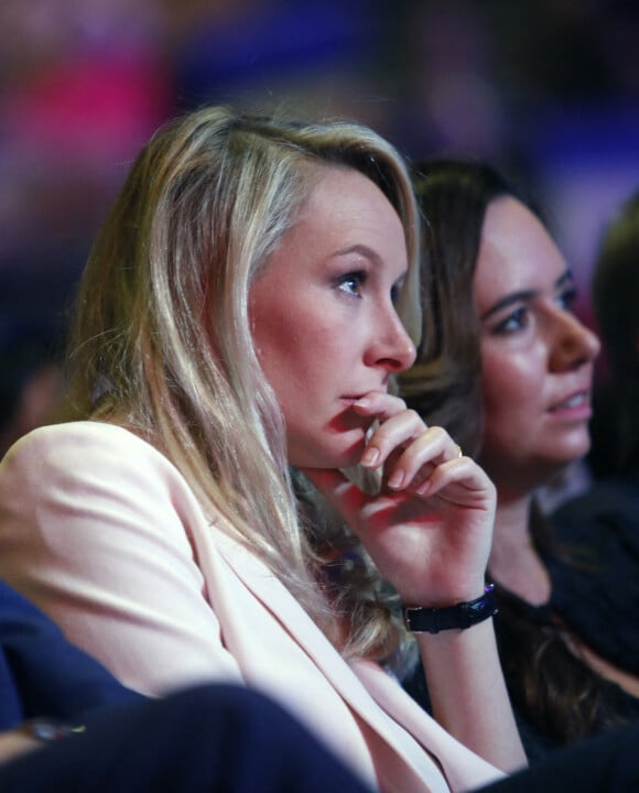 Marion Maréchal, enceinte, et Sarah Knafo - Meeting de Eric Zemmour, candidat à l'élection présidentielle, au Zénith de Toulon le 6 mars 2022