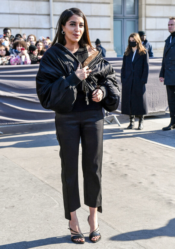 Leïla Bekhti arrive au Musée d'Orsay pour assister au défilé Louis Vuitton, collection prêt-à-porter automne-hiver 2022/2023. Paris, France, le 7 mars 2022. © Veeren-Clovis/bestimage