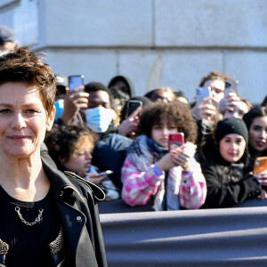 Marina Foïs arrive au Musée d'Orsay pour assister au défilé Louis Vuitton, collection prêt-à-porter automne-hiver 2022/2023. Paris, France, le 7 mars 2022. © Veeren-Clovis/bestimage