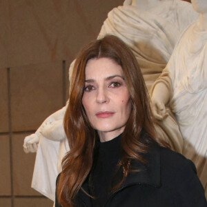 Chiara Mastroianni assiste au défilé de mode Louis Vuitton, collection prêt-à-porter automne-hiver 2022/2023, au Musée d'Orsay. Paris, le 7 mars 2022 © Borde-Rindoff / Bestimage