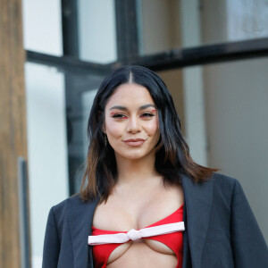 Vanessa Hudgens arrive au Musée d'Art Moderne pour assister au défilé Giambattista Valli, collection prêt-à-porter automne-hiver 2022/2023. Paris, France, le 7 mars 2022. © Veeren-Clovis/Bestimage