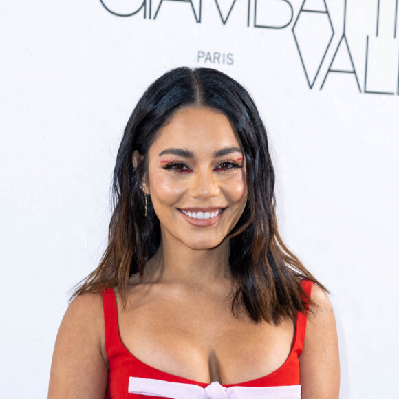 Vanessa Hudgens assiste au défilé Giambattista Valli, collection prêt-à-porter Automne/Hiver 2022/2023, au Musée d'Art Moderne. Paris, France, le 7 mars 2022. © Olivier Borde/Bestimage
