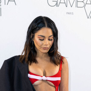 Vanessa Hudgens assiste au défilé Giambattista Valli, collection prêt-à-porter Automne/Hiver 2022/2023, au Musée d'Art Moderne. Paris, France, le 7 mars 2022. © Olivier Borde/Bestimage