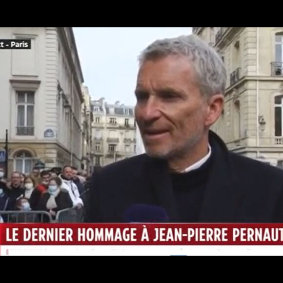 Denis Brogniart arrive aux obsèques de Jean-Pierre Pernaut, 9 mars 2022