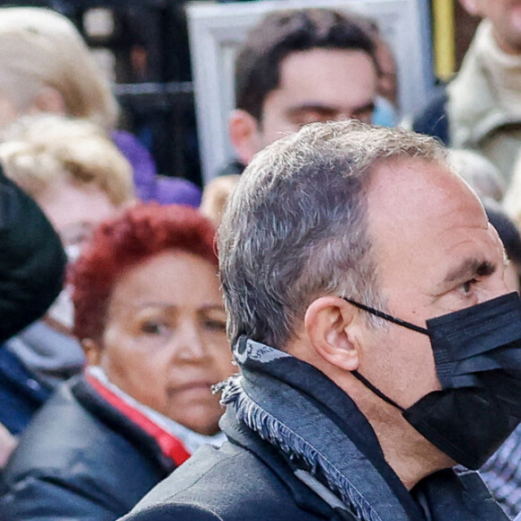 Nikos Aliagas, Arthur Essebag - Obsèques de Jean-Pierre Pernaut en la Basilique Sainte-Clotilde à Paris le 9 mars 2022. © Cyril Moreau / Bestimage  