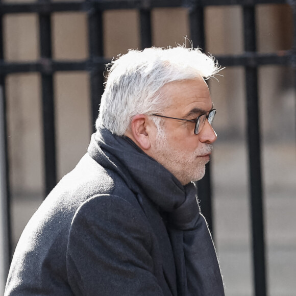Pascal Praud - Obsèques de Jean-Pierre Pernaut en la Basilique Sainte-Clotilde à Paris, France, le 9 mars 2022. © Aurelien Morissard/Panoramic/Bestimage 