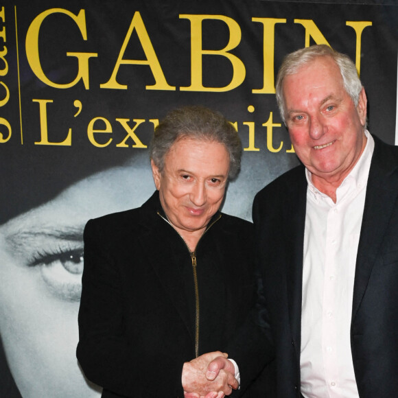 Michel Drucker et Mathias Moncorgé (fils de Jean Gabin) - Vernissage de l'exposition Jean Gabin à l'Espace Landowski / Musée des Années 30 à Boulogne-Billancourt le 8 mars 2022. © Coadic Guirev/Bestimage