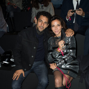 Exclusif - Tomer Sisley, sa femme Sandra - Frontrow lors du défilé Etam Live Show à Paris le 29 septembre 2020. © Pool Agence Bestimage 