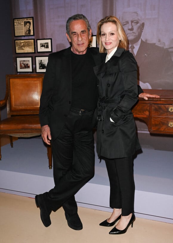 Thierry Ardisson et sa femme Audrey Crespo-Mara - Vernissage de l'exposition Jean Gabin à l'Espace Landowski / Musée des Années 30 à Boulogne-Billancourt le 8 mars 2022. © Coadic Guirev/Bestimage