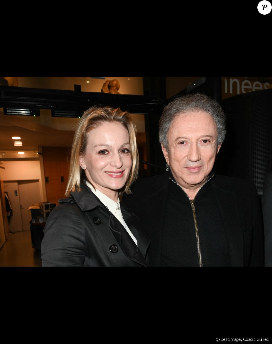 Audrey Crespo-Mara et Michel Drucker - Vernissage de l'exposition Jean Gabin à l'Espace Landowski / Musée des Années 30 à Boulogne-Billancourt le 8 mars 2022. © Coadic Guirev/Bestimage