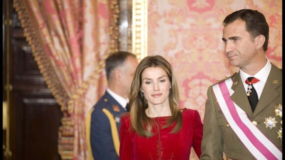 Le prince Felipe d'Espagne a un admirateur secret... Qui lui offre des millions ! Il a accepté 10 millions d'euros ! (réactualisé)
