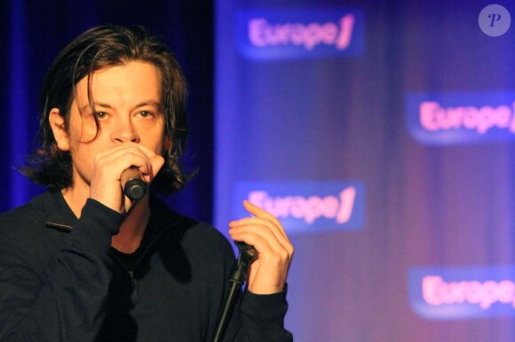 Benjamin Biolay part en live sur Europe 1 à partir de 23 heures, le 16 janvier 2010 !