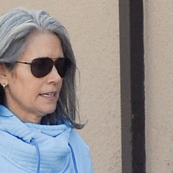 Exclusif - Jamie Lee Curtis promène son chien avec une amie à Los Angeles, Californie, Etats-Unis, le 17 janvier 2022. 