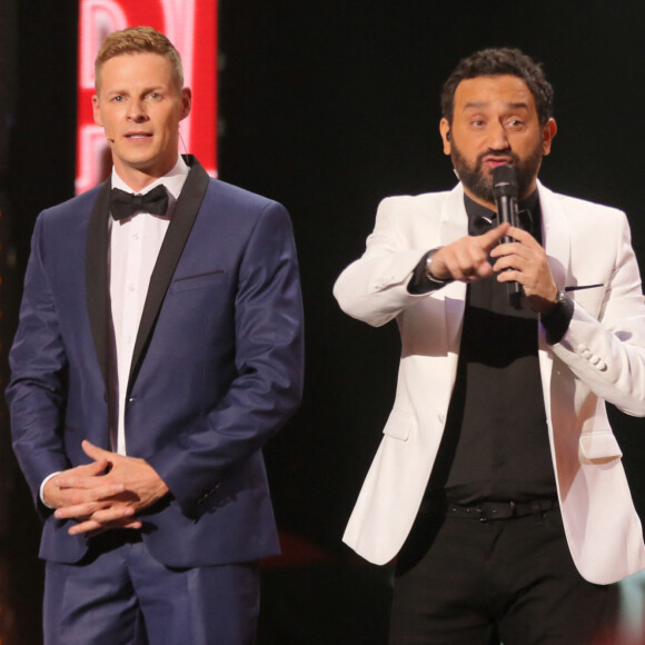 Exclusif - Matthieu Delormeau, Cyril Hanouna - Prime time en direct de l'émission "Touche pas à mon poste fait son Olympia !" à l'Olympia, Paris le 19 mai 2016. L'émission produite par H2O Productions était retransmise en direct sur D8. © CVS/Bestimage