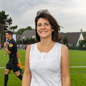 Exclusif - Estelle Denis lors du match caritatif entre le Variétés Club de France et une sélection du FC Coubron au profit de l'association Envoludia lors de l'inauguration du complexe Thierry Roland à Courbon, Seine-Saint-Denis, France, le 30 juin 2019. © Pierre Perusseau/Bestimage 