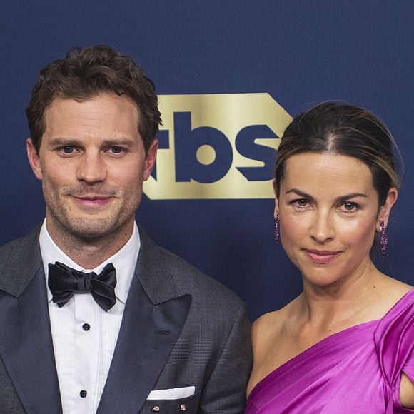 Jamie Dornan et Amelia Warner - 28ème cérémonie annuelle des "Screen Actors Guild Awards" ("SAG Awards") à Santa Monica le 27 février 2022. 