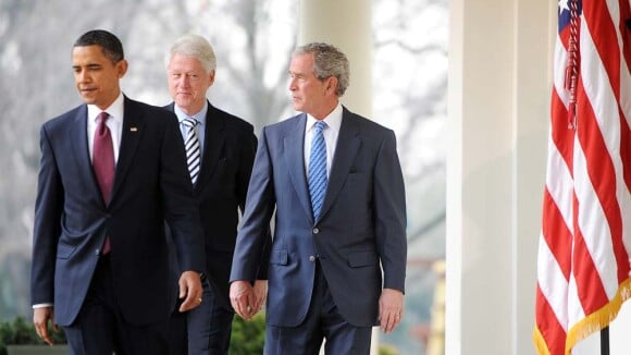 Barack Obama a besoin de... George W. Bush et Bill Clinton !