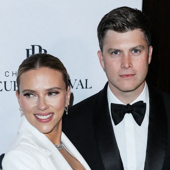 Scarlett Johansson, Colin Jost au photocall de la cérémonie de la 35ème édition des "American Cinematheque Awards" à Los Angeles, le 18 novembre 2021. 