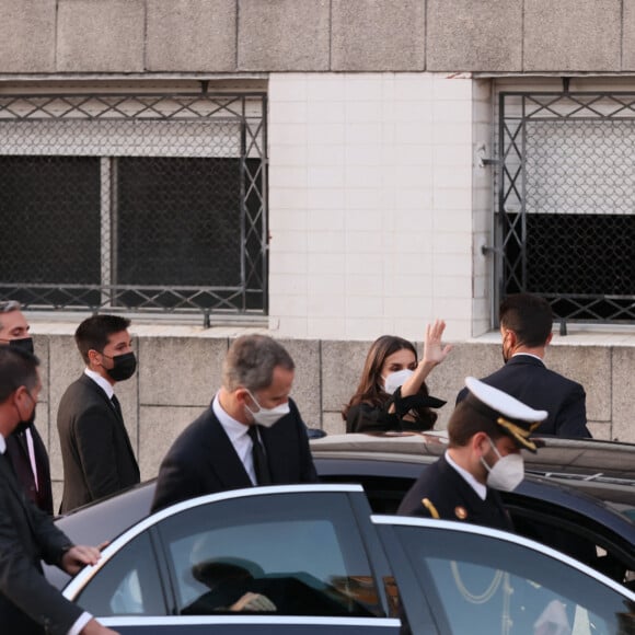 Le roi Felipe VI et la reine Letizia d'Espagne ont présidé les funérailles à la mémoire des victimes du naufrage du bateau de pêche "Villa de Pitanxo" au Temple Novo de Santa María do Porto à Marín, Pontevedra (Galice), le 18 mars 2022.