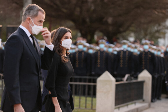 Le roi Felipe VI et la reine Letizia d'Espagne ont présidé les funérailles à la mémoire des victimes du naufrage du bateau de pêche "Villa de Pitanxo" au Temple Novo de Santa María do Porto à Marín, Pontevedra (Galice).
