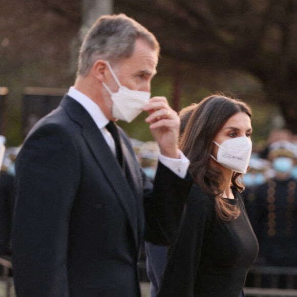 Le roi Felipe VI et la reine Letizia d'Espagne ont présidé les funérailles à la mémoire des victimes du naufrage du bateau de pêche "Villa de Pitanxo" au Temple Novo de Santa María do Porto à Marín, Pontevedra (Galice).
