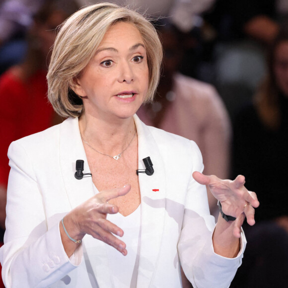 Valérie Pécresse - Les candidats à l'élection présidentielle sont sur le plateau de l'émission "La France face à la guerre" sur TF1. © Laurent Vu / Pool / Bestimage