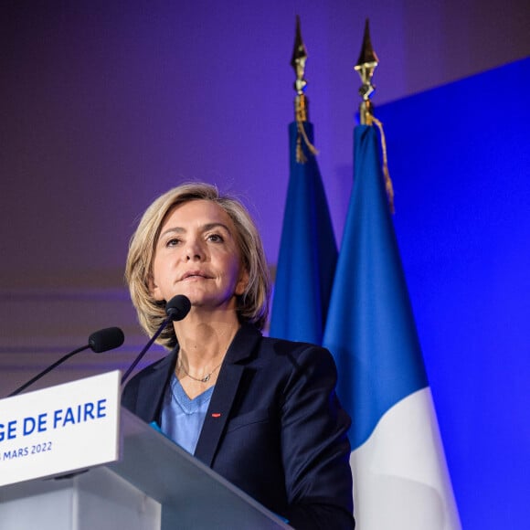 Valérie Pécresse, candidate aux élections présidentielles, présente son projet présidentiel lors d'une conférence de presse à Paris, le 14 mars 2022. © Baptiste Autissier / Panoramic / Bestimage 