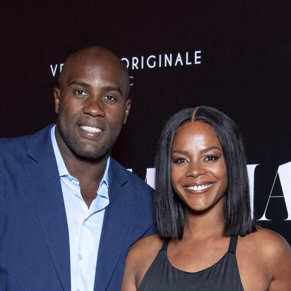 Teddy Riner et sa femme Luthna Plocus au photocall de la soirée "Unis comme jamais" au profit de l'Unicef, au pavillon Cambon à Paris. Le 8 novembre 2021. Le chanteur Gims a récolté 1 500 000 € ! Généreux comme Jamais... c'est le nom de clôture que devrait porter le gala de charité initié par l'artiste GIMS et dont tous les fonds récoltés ont été reversé à l'association Unicef France. L'évènement, organisé par Version Originale (dirigé par J.Saadia) et INDIFFERENCE PROD (S.Boussif, manager de l'artiste), a été l'occasion de dévoiler au grand jour le partenariat entre la maison Audemars Piguet et l'artiste ainsi que sa volonté d'aider les enfants en Afrique. © Pierre Perusseau / Bestimage 