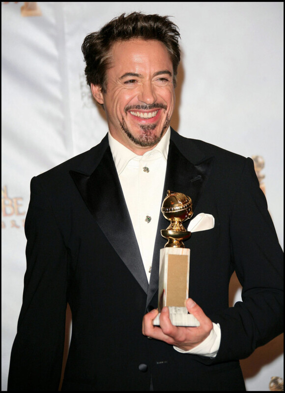 Meilleur acteur dans une comédie (Sherlock Holmes), Robert Downey Jr. lors de la 67e cérémonie des Golden Globes à Los Angeles le 17 janvier 2010