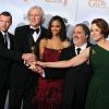 Meilleur film, Avatar : l'équipe du film, Sam Worthington, James Cameron, Zoe Saldana, Jon Landau et Sigourney Weaver, lors de la 67e cérémonie des Golden Globes à Los Angeles le 17 janvier 2010