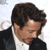Meilleur acteur dans une comédie (Sherlock Holmes), Robert Downey Jr. avec sa femme Susan, lors de la 67e cérémonie des Golden Globes à Los Angeles le 17 janvier 2010