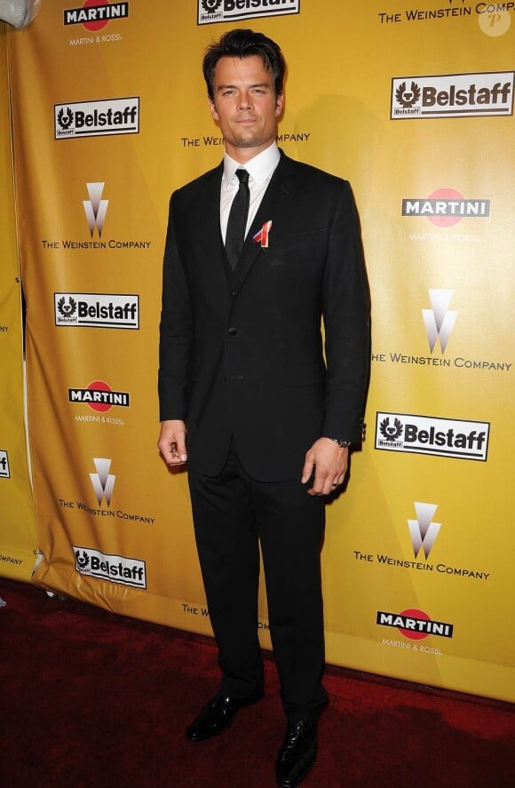 Le charmant Josh Duhamel à l'occasion de l'after party des Golden Globe Awards, organisée par la Weinstein Company au Bar 210 de Los Angeles, le 17 janvier 2010.