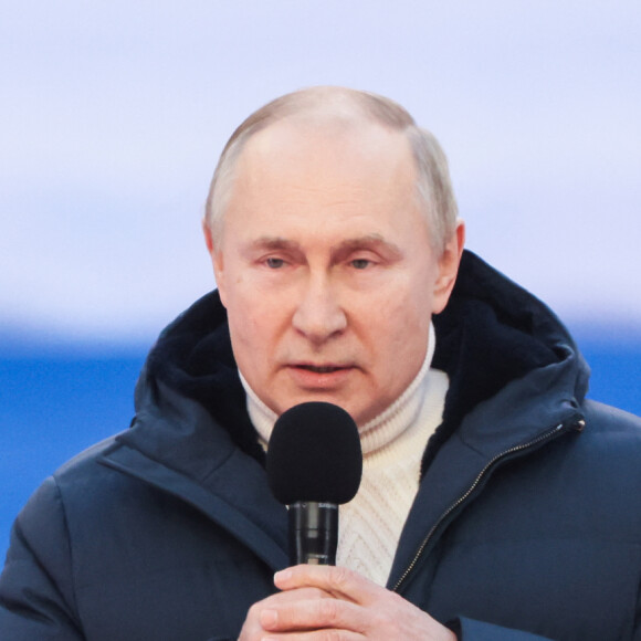 Le président russe Vladimir Poutine prend la parole lors d'un concert intitulé Printemps de Crimée qui s'est tenu au stade Luzhniki pour marquer le 8e anniversaire de la réunification de la Crimée avec la Russie, à Moscou, Russie, le 18 mars 2022. © Mikhail Metzel/Tass/Bestimage 