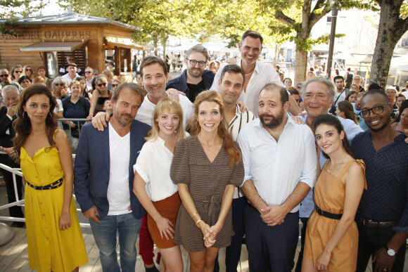 David Marchal PLUS BELLE LA VIE, Thibaud Vaneck PLUS BELLE LA VIE, Jérome Bertin PLUS BELLE LA VIE, Marie Julie Baup PARENTS MODE D'EMPLOI , Stéphane Hénon PLUS BELLE LA VIE, Laurie Bordesoules PLUS BELLE LA VIE, Marie Hennerez PLUS BELLE LA VIE, Eléonore Sarrazin PLUS BELLE LA VIE, Alexandre Fabre PLUS BELLE LA VIE, Jean Baptiste Anoumon PARENTS MODE D'EMPLOI - 21ème édition du Festival de la Fiction TV de La Rochelle. Le 14 septembre 2019 © Christophe Aubert via Bestimage