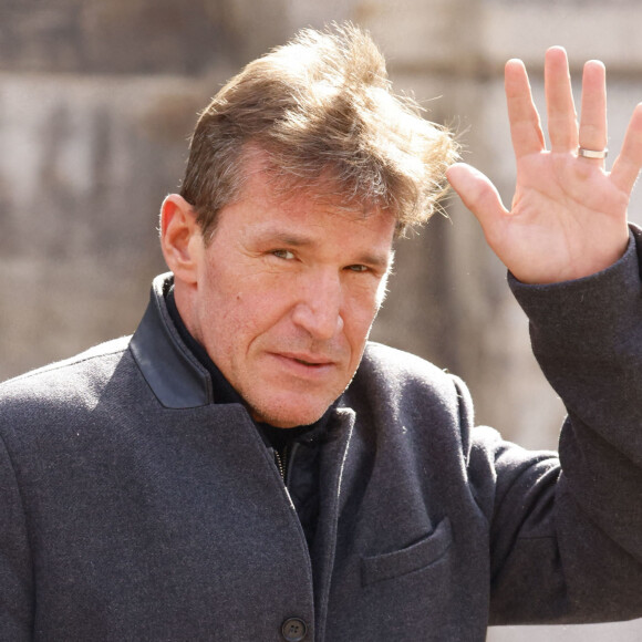 Benjamin Castaldi - Sorties de la messe funéraire en hommage à Bernard Tapie en l'église Saint-Germain-des-Prés à Paris. Le 6 octobre 2021 © Jacovides-Moreau / Bestimage