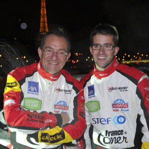 Presentation de la nouvelle voiture de Jean-Pierre et Olivier Pernaut pour le trophee Andros sur le pont de l'Alma a Paris le 4 Decembre 2012. 