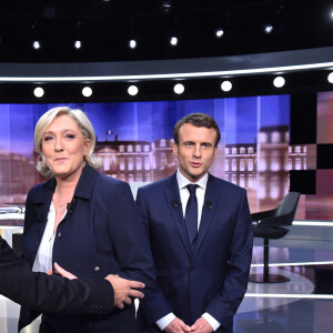 Débat de l'entre-deux-tours entre Marine Le Pen (candidate du parti ''Front National" et Emmanuel Macron (candidat du mouvement ''En marche !''). Saint-Denis, le 3 mai 2017. © Chamussy/Pool/Bestimage 